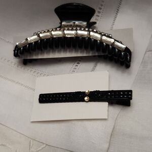 Chic Black Hair Clip Set with Pearl Details